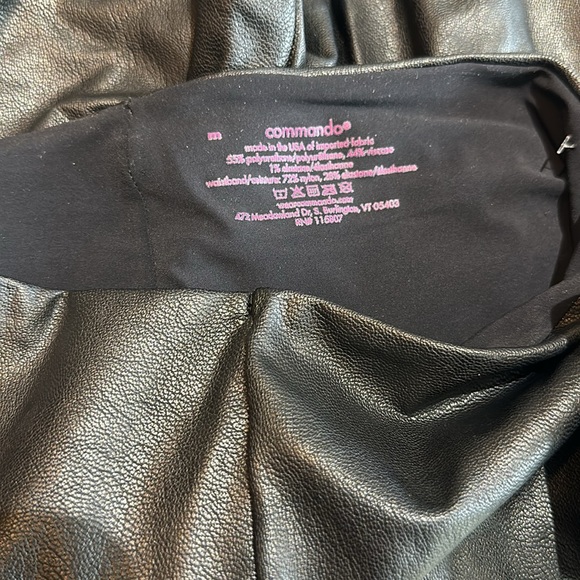 Commando Perfect Control Faux Leather Leggings Size Medium - Picture 9 of 9